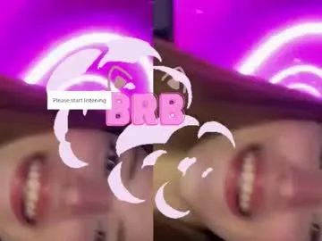 nora_vennucci on Chaturbate