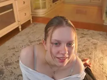 ozellaelazegui on Chaturbate