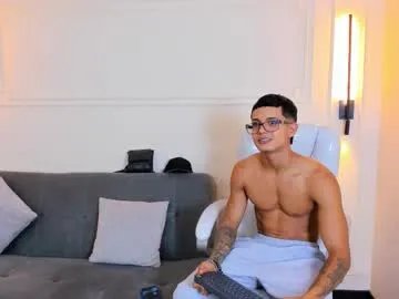 paradise_boy_s on Chaturbate