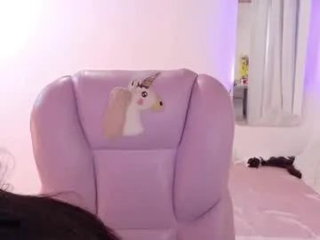 pau_cute on Chaturbate