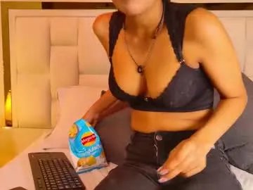 paulina_cano — GOAL: dildo in ass [674 tokens remaining] Welcome to my room! #skinny #brunette #latina #anal #teen