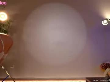 pinkheart_ on Chaturbate