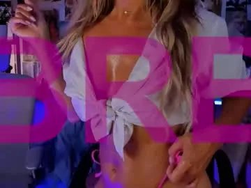 sarahholly on Chaturbate 