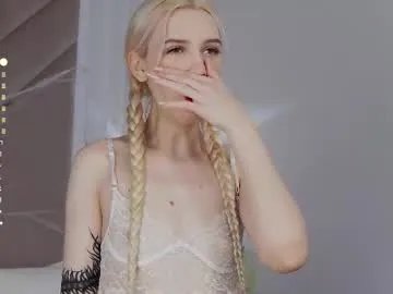 saramist on Chaturbate