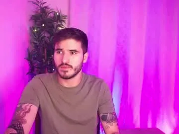 t0ny_wylie on Chaturbate