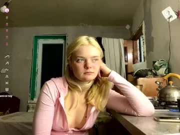 theresarowlands on Chaturbate