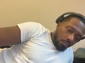 urbandick5 — calling all subs n freaks, cum thru if ur horny n wanna bust #verbal #humiliation #cuck #master [300 tokens remaining]