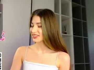 victoriahouston — GOAL: suck / lick finger [40 tokens remaining]  Welcome to my room!  #skinny #teen #bigass #lovense #18
