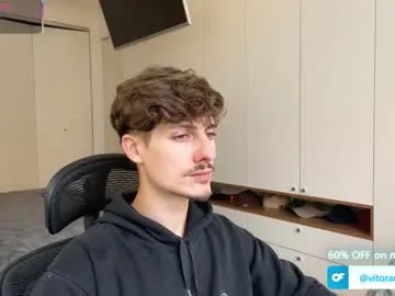 vitoraugustoxxx on Chaturbate
