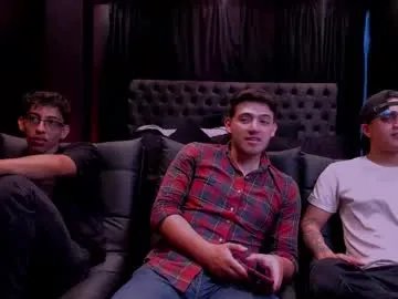 web_gammer_ on Chaturbate