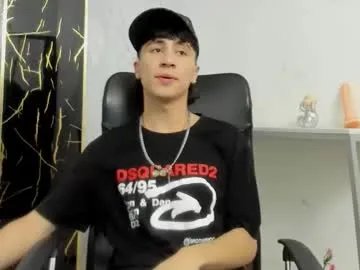 xandergrey8 on Chaturbate