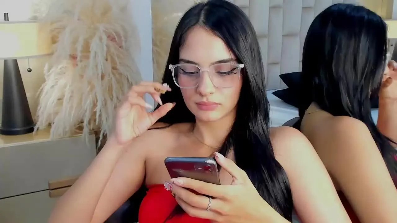 Amelia_Hills on Streamray