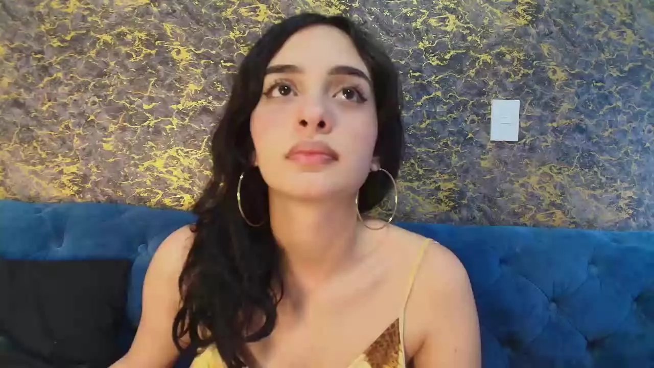 Amelia_Hills on Streamray