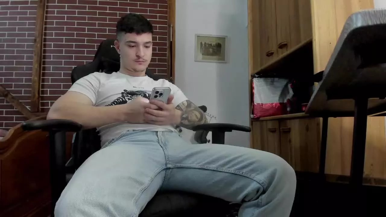 Andyansel on Streamray