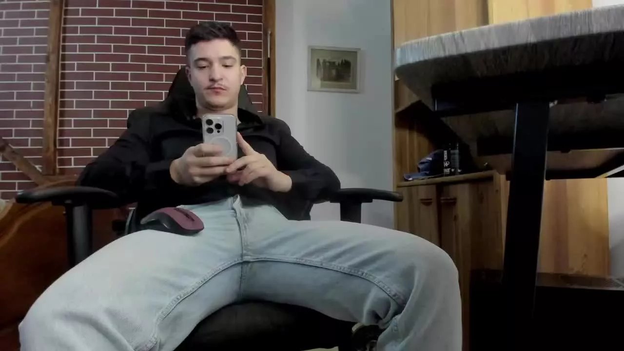 Andyansel on Streamray