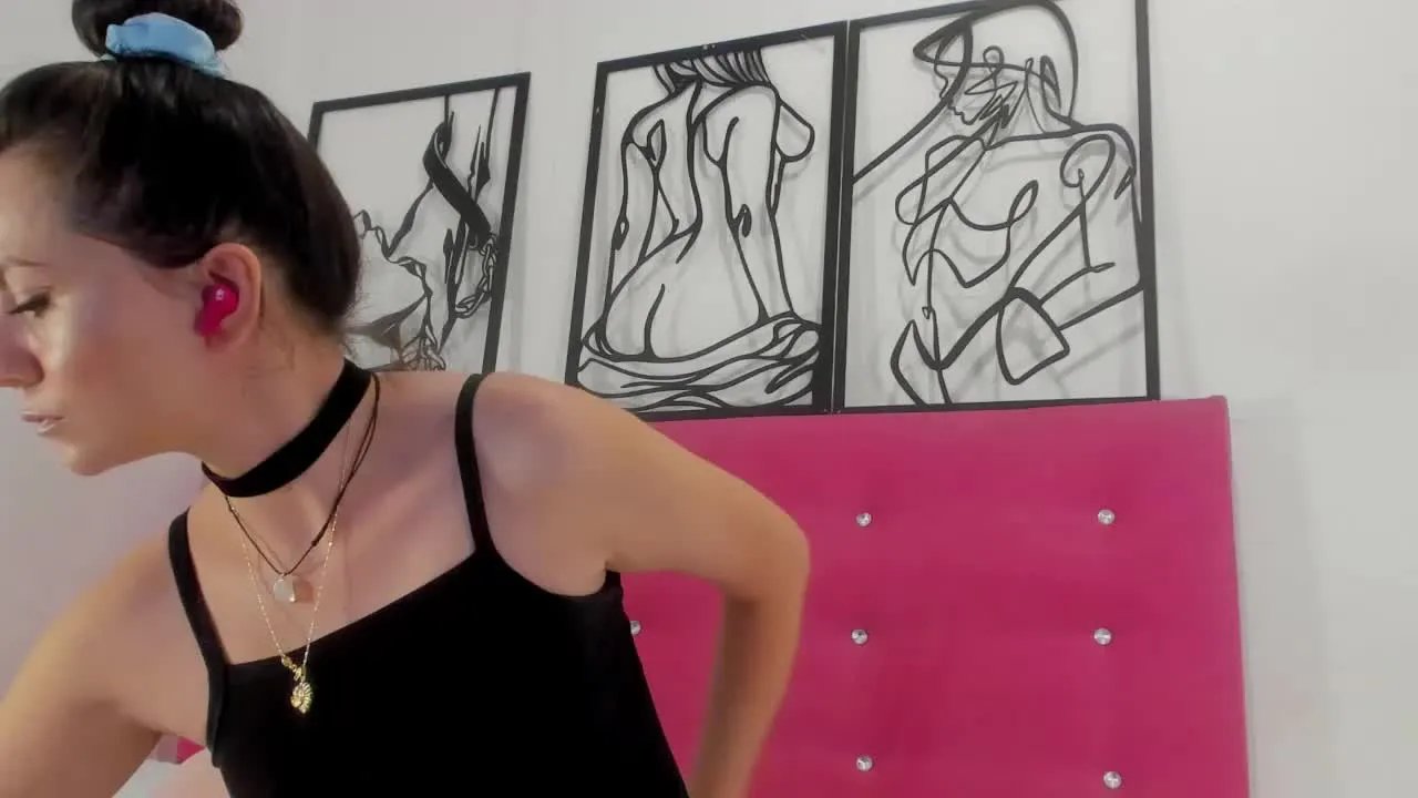 KariCarter on Streamray