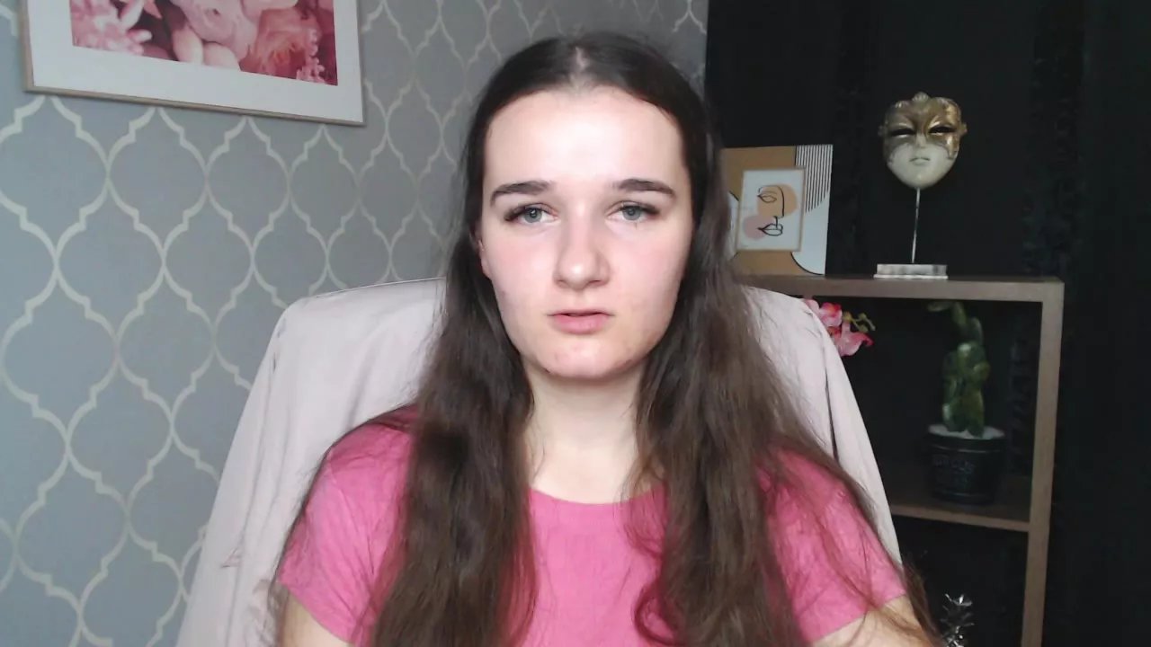 KATEcherry on Streamray