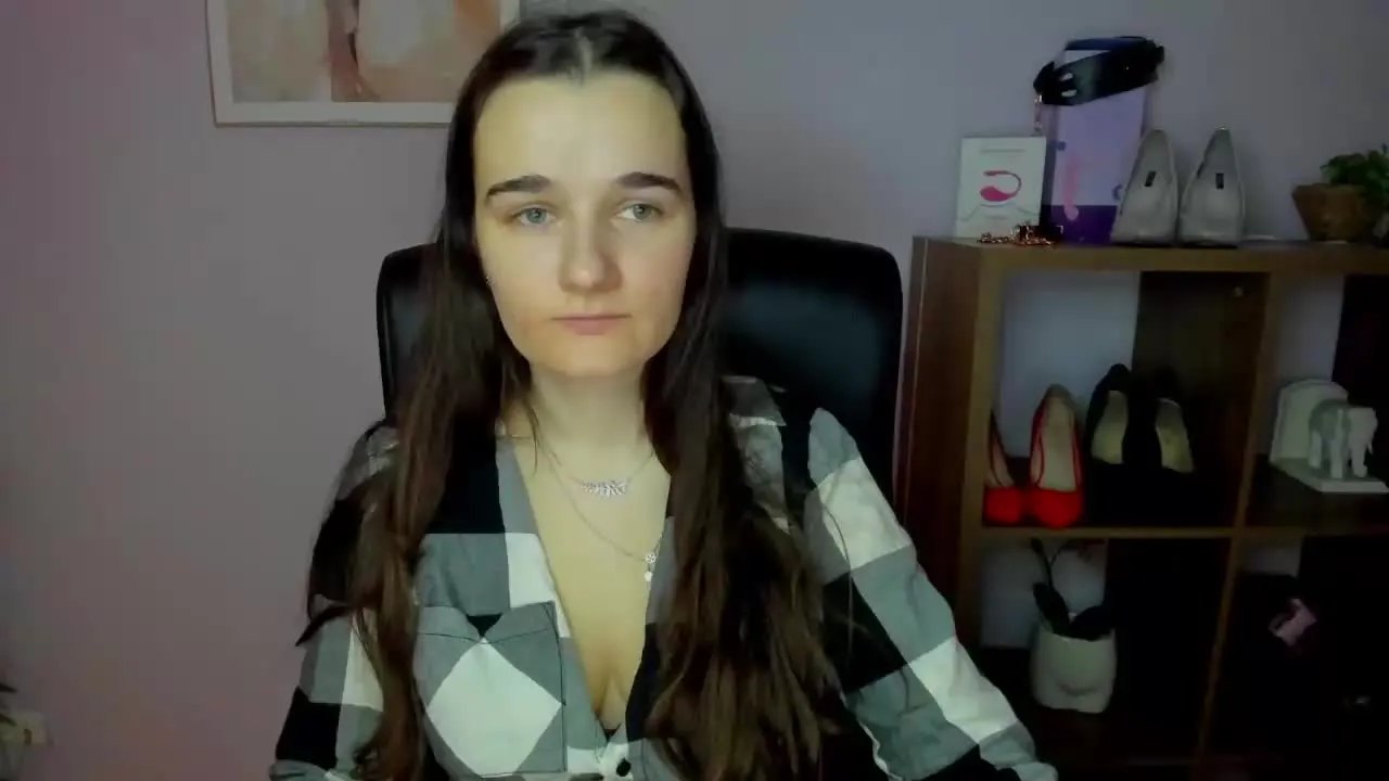 KATEcherry on Streamray