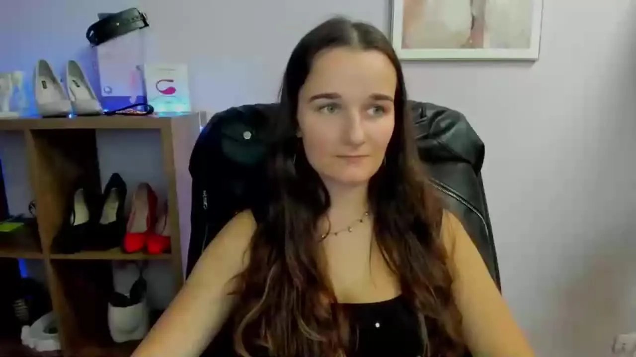 KATEcherry on Streamray