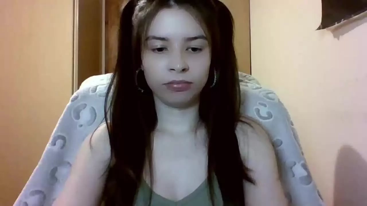 LariceTasty on Streamray