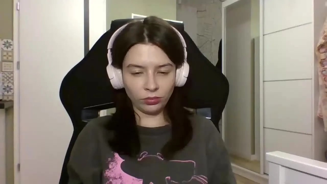 LariceTasty on Streamray