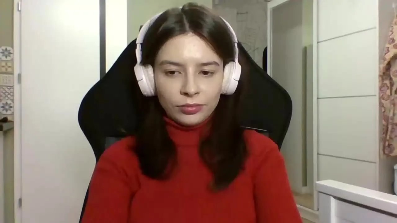 LariceTasty on Streamray