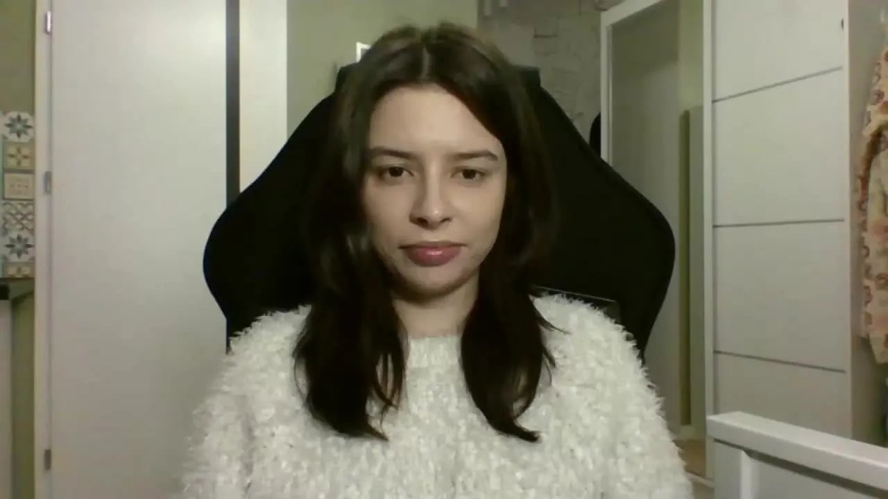 LariceTasty on Streamray