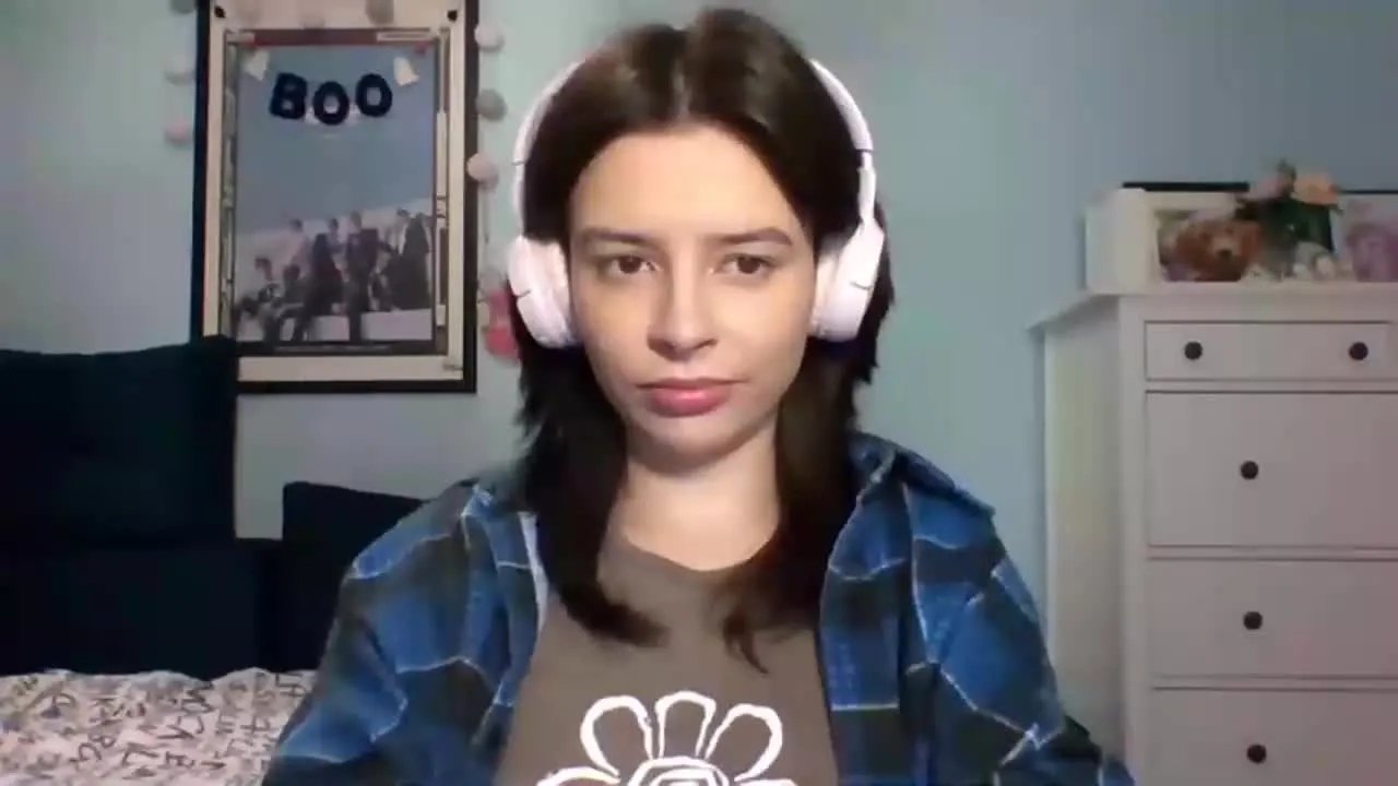 LariceTasty on Streamray