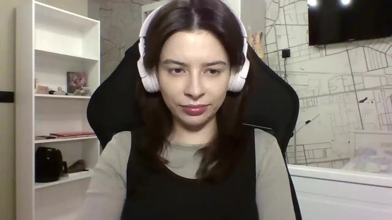 LariceTasty on Streamray