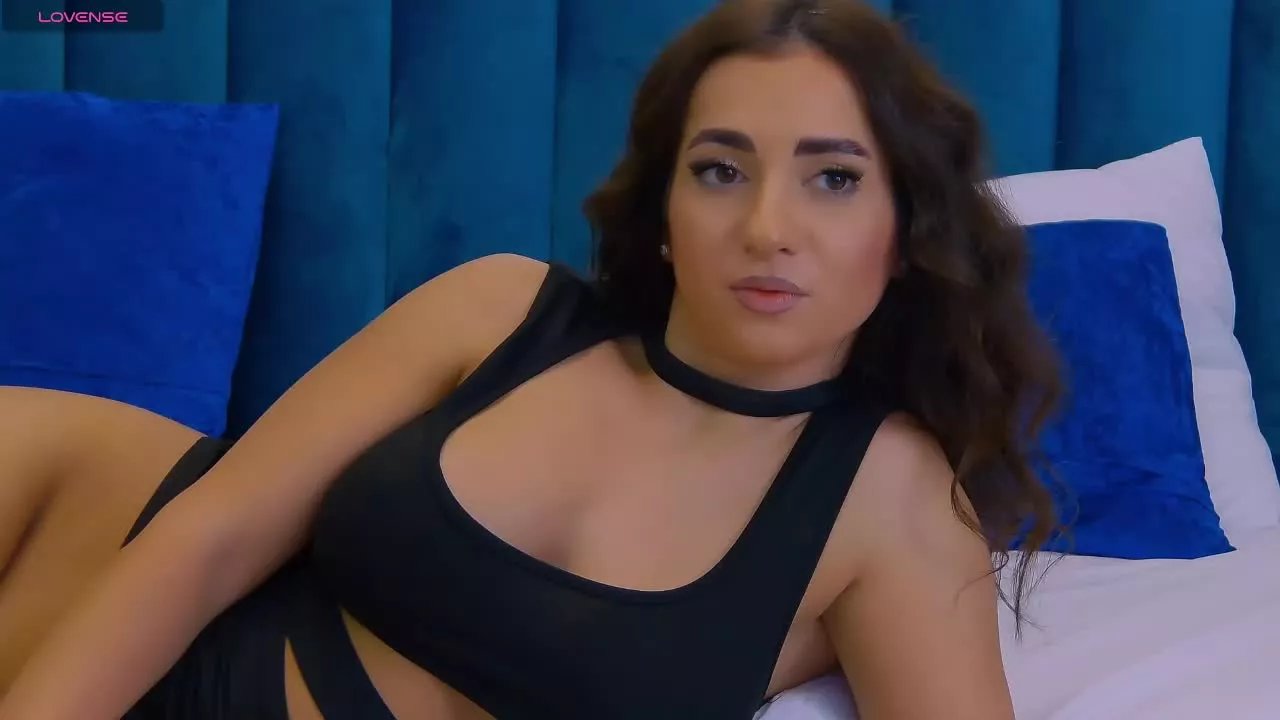 LexiLovinn on Streamray