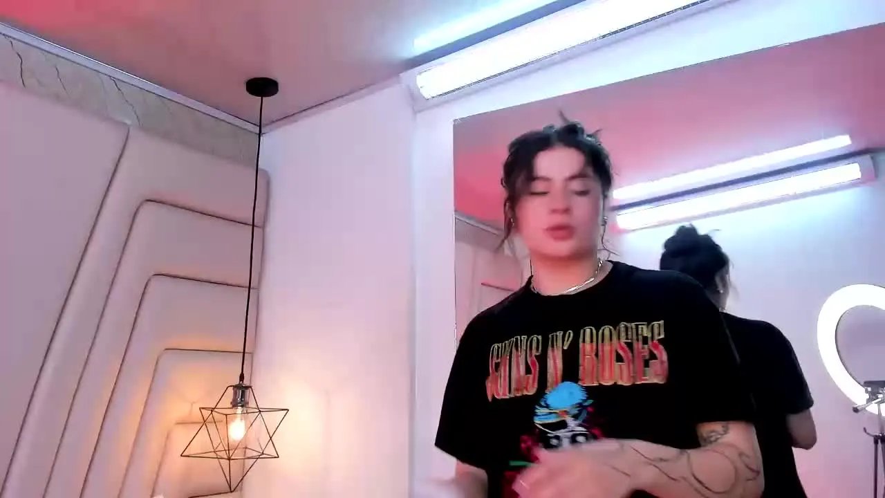 MonserrattMiller on Streamray