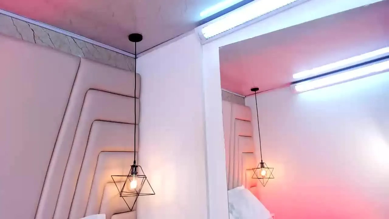 MonserrattMiller on Streamray