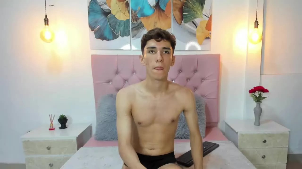 OstinRivera on Streamray