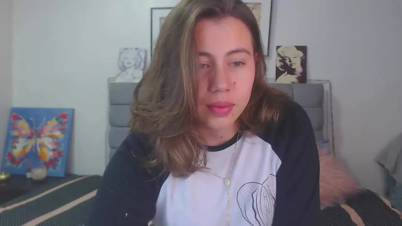 Salome_johnson on Streamray