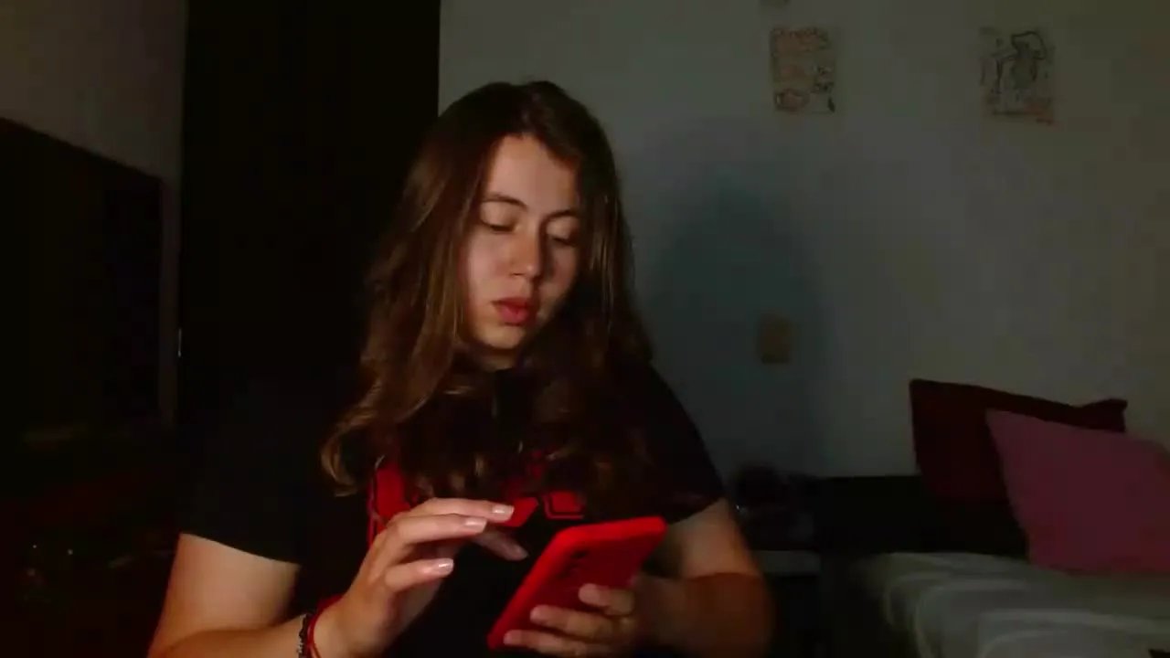 Salome_johnson on Streamray