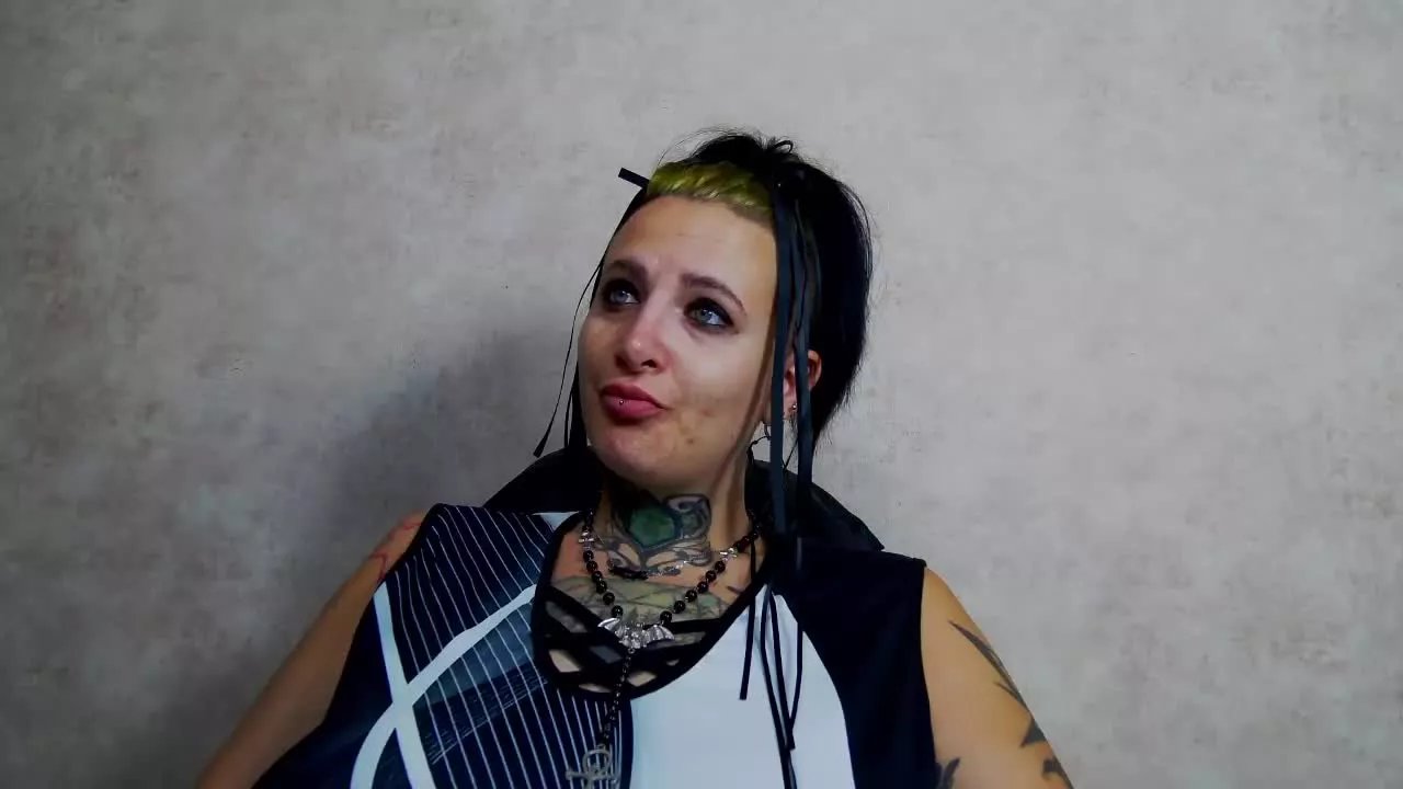 SelenasJones on Streamray