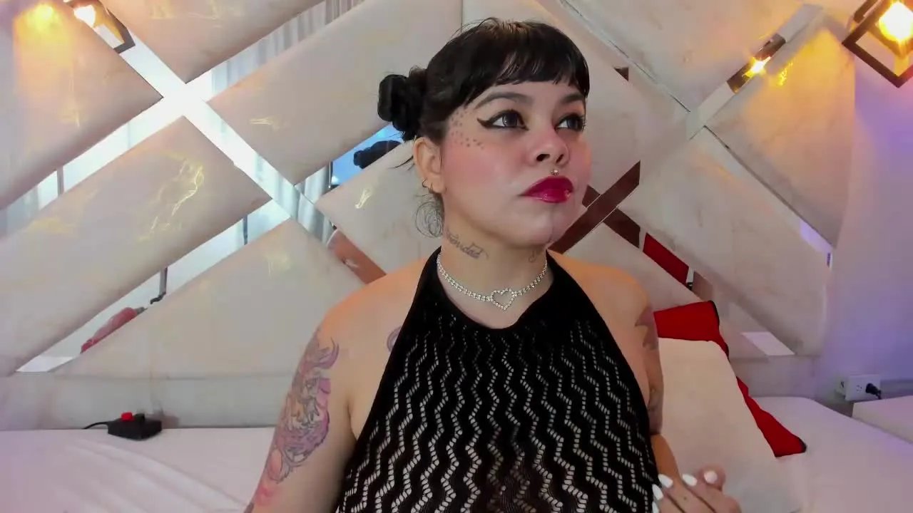 SophieValliant on Streamray