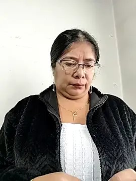 __valentina18 on StripChat 