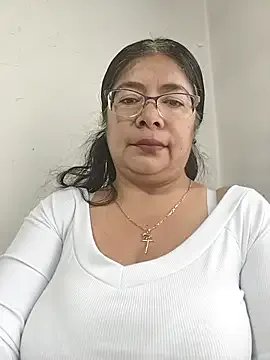 __valentina18 on StripChat 