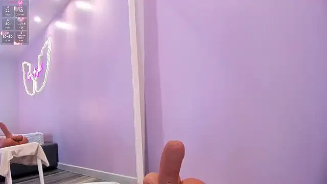 Adharamonroe on StripChat 