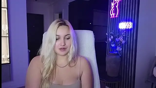 adrelaxina on StripChat