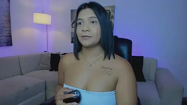 alaia7h on StripChat 