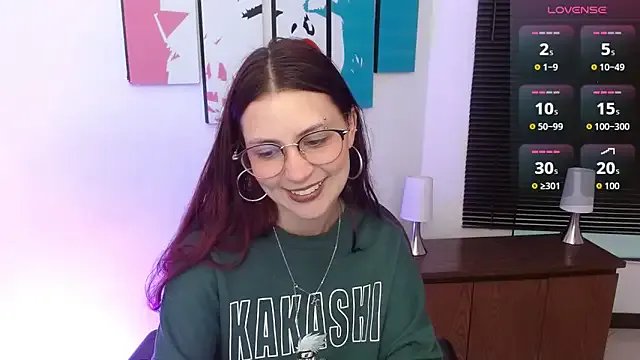 AlanaGarcia19 on StripChat 