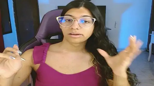 Alanni_parker on StripChat