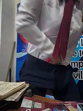 Alysson-- on StripChat