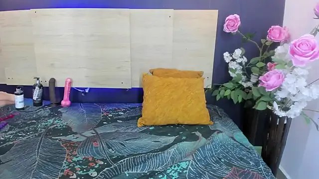 Amalia_Bigass on StripChat 