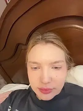 AmmyHot on StripChat 