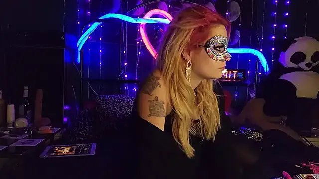 anonymouszN on StripChat