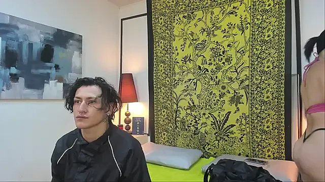 Aria_x_Orien on StripChat 