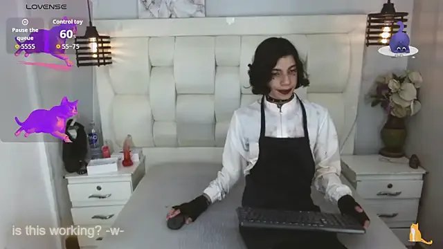 Atley_Dolly on StripChat